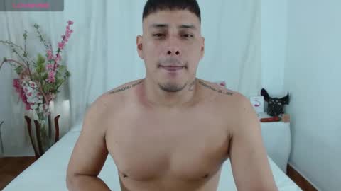 Snapshot of therockalejandro chatting on 05-30-26, 05:32 therockalejandro online show from 05-30-26, 05:32
