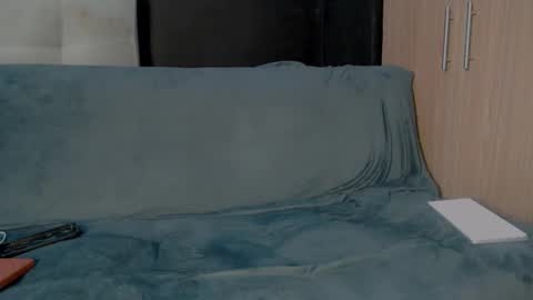 Snapshot of thesaint_xxx chatting on 09-18-25, 03:41 thesaint_xxx online show from 09-18-25, 03:41