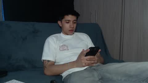 Snapshot of thesaint_xxx chatting on 10-20-25, 02:34 thesaint_xxx online show from 10-20-25, 02:34