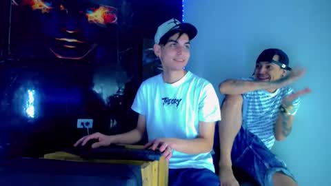 Snapshot of theshamefulboys chatting on 06-28-26, 09:32 David y Daniel online show from 06-28-26, 09:32