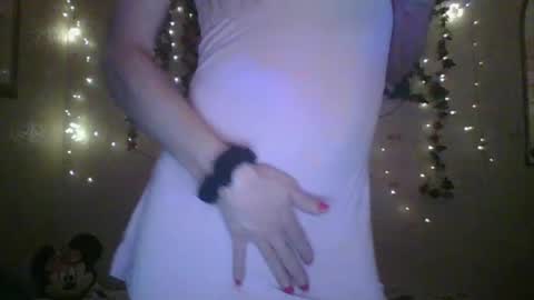 sillymillie0 online show from 12-24-24, 01:38