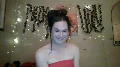 Snapshot of thesillymillie chatting on 05-26-26, 02:29 sillymillie0 online show from 05-26-26, 02:29