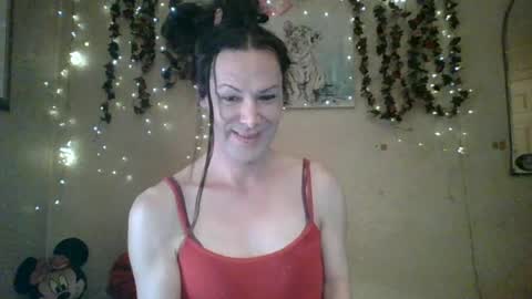 Snapshot of thesillymillie chatting on 06-14-26, 04:53 sillymillie0 online show from 06-14-26, 04:53
