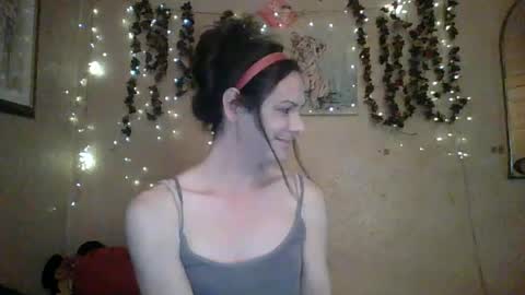 Snapshot of thesillymillie chatting on 07-07-26, 12:02 sillymillie0 online show from 07-07-26, 12:02