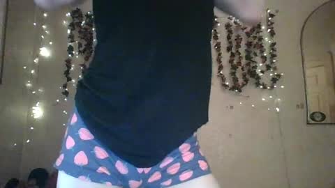 Snapshot of thesillymillie chatting on 07-09-26, 09:41 sillymillie0 online show from 07-09-26, 09:41