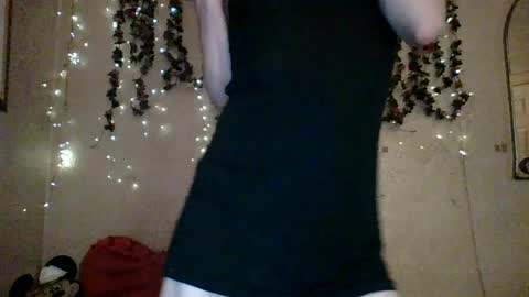 Snapshot of thesillymillie chatting on 08-03-26, 05:50 sillymillie0 online show from 08-03-26, 05:50