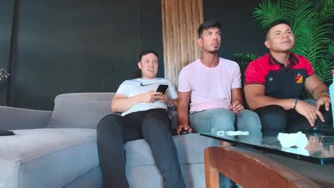 thestraightroom online show from 04-16-26, 09:39