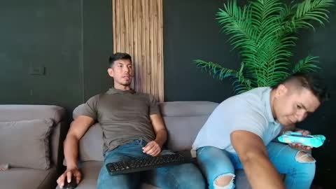 thestraightroom online show from 04-17-26, 07:39