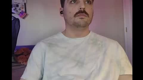 Snapshot of thesweetratguy chatting on 02-26-25, 09:05 thesweetratguy online show from 02-26-25, 09:05