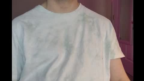 Snapshot of thesweetratguy chatting on 03-01-25, 11:15 thesweetratguy online show from 03-01-25, 11:15