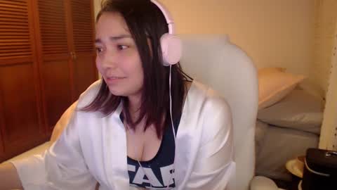 Mai online show from 03-17-26, 02:05