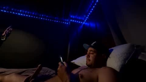 Snapshot of thetezshow chatting on 05-11-26, 03:51 thetezshow online show from 05-11-26, 03:51