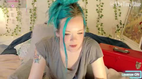 Tiny Blue online show from 03-03-26, 05:41