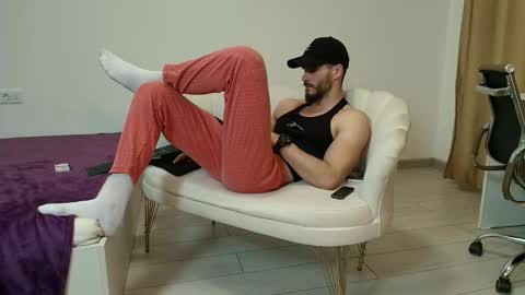 Snapshot of thetop200 chatting on 02-01-26, 06:06 TheTop online show from 02-01-26, 06:06