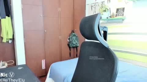 Nicole online show from 02-07-26, 09:07