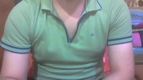 Snapshot of theultimateboss chatting on 03-04-25, 06:26 theultimateboss online show from 03-04-25, 06:26