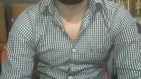 Snapshot of theultimateboss chatting on 03-05-25, 01:28 theultimateboss online show from 03-05-25, 01:28