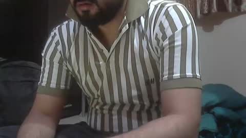 Snapshot of theultimateboss chatting on 12-02-25, 10:53 theultimateboss online show from 12-02-25, 10:53