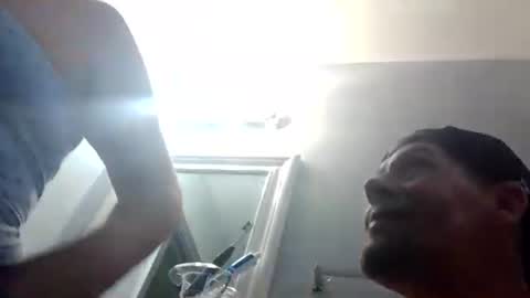 TheWhiteOnez online show from 04-20-26, 06:42