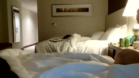 Snapshot of theycallmemellowthebreeze chatting on 12-31-24, 06:59 mellow online show from 12-31-24, 06:59