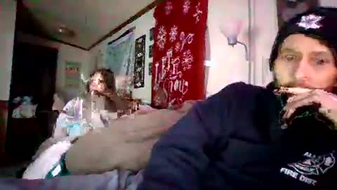 Snapshot of theycallmemellowthebreeze chatting on 01-05-25, 01:56 mellow online show from 01-05-25, 01:56