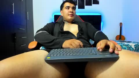 Thiago online show from 04-07-26, 01:06