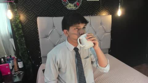 thiago online show from 11-24-25, 01:00