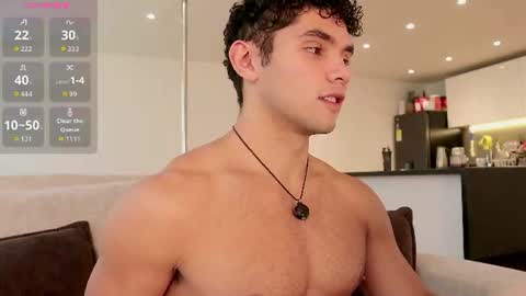 Snapshot of thiago_l chatting on 06-16-26, 04:31 Just Thiago online show from 06-16-26, 04:31