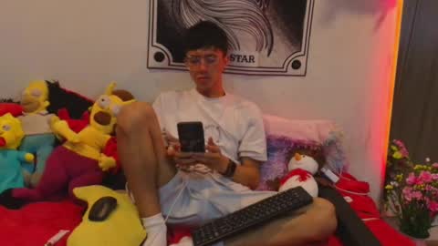 thiago_n_sam online show from 12-04-25, 02:32