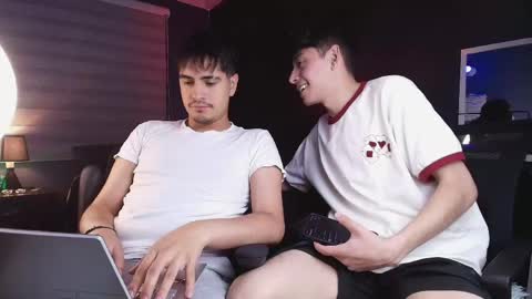 Thiago online show from 04-26-26, 01:58