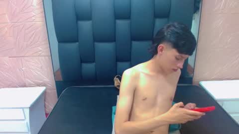 thiago_twink38 online show from 12-18-25, 07:25
