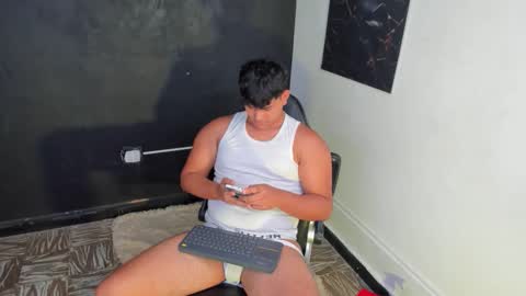 Snapshot of thiago_vibes212 chatting on 02-22-26, 08:18 thiago_vibes212 online show from 02-22-26, 08:18