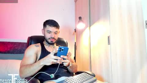 Snapshot of thiagoferrari1 chatting on 05-18-26, 11:10 thiago online show from 05-18-26, 11:10