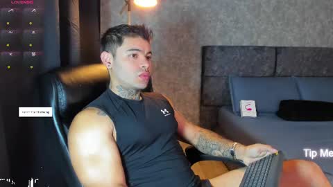 Snapshot of thiagoferrari1 chatting on 07-01-26, 06:51 thiago online show from 07-01-26, 06:51