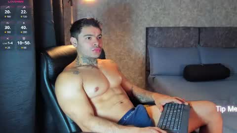 Snapshot of thiagoferrari1 chatting on 07-03-26, 02:07 thiago online show from 07-03-26, 02:07