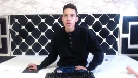 Thiago   online show from 06-21-26, 03:09