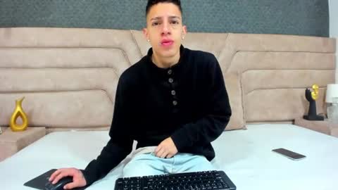 Thiago   online show from 07-14-26, 12:22