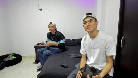 Thiago Wells online show from 02-13-25, 01:40