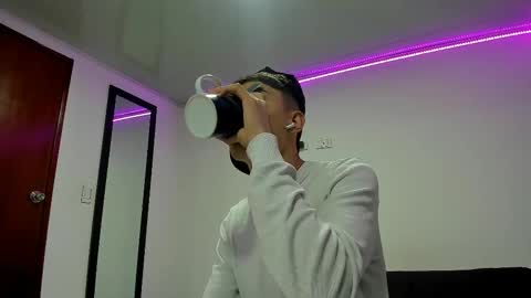 Thiago Wells online show from 02-23-25, 03:45