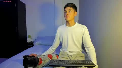 Thiago Wells online show from 10-08-25, 08:17