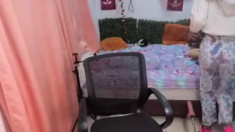 thiana_horny online show from 07-06-26, 03:03