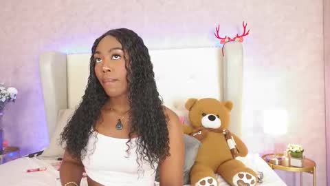 ThianaLopez online show from 12-19-25, 09:44