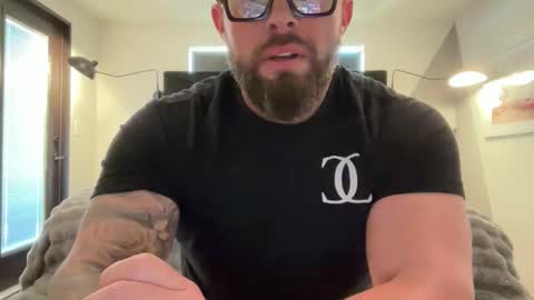 thiccbull12 online show from 05-20-26, 06:36