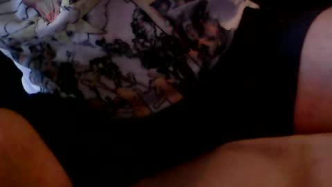 Snapshot of thick9dtf chatting on 08-08-26, 07:05 thick9dtf online show from 08-08-26, 07:05