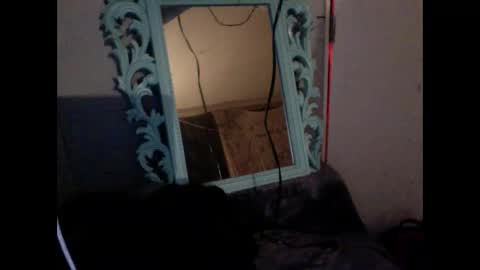 Snapshot of thickandjuicy2100 chatting on 11-15-25, 08:00 thickandjuicy2100 online show from 11-15-25, 08:00