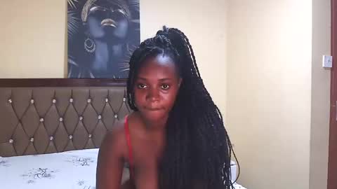 Snapshot of thickfantasy chatting on 02-05-25, 03:55 zara online show from 02-05-25, 03:55