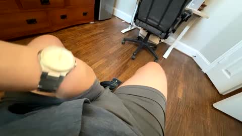 Snapshot of thickmcgee chatting on 09-26-25, 04:33 thickmcgee online show from 09-26-25, 04:33