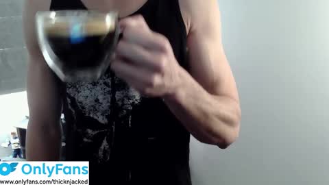 Snapshot of thicknjacked chatting on 09-09-25, 09:25 Thick AND Jacked online show from 09-09-25, 09:25