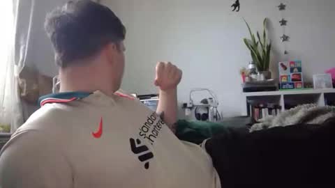 Snapshot of thickplantguy chatting on 11-09-25, 03:10 thickplantguy online show from 11-09-25, 03:10