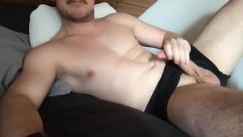 Snapshot of thierrinho8148 chatting on 03-02-26, 11:28 thierrinho8148 online show from 03-02-26, 11:28